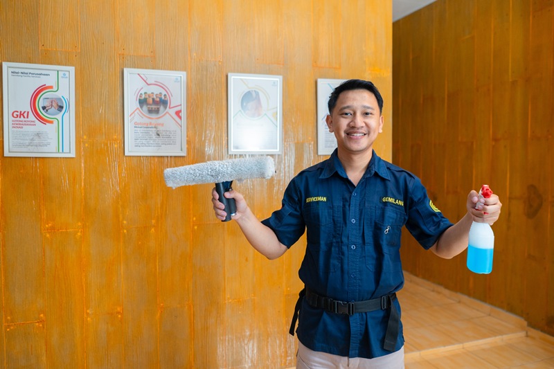 Fasilitas Office Boy di Kantor